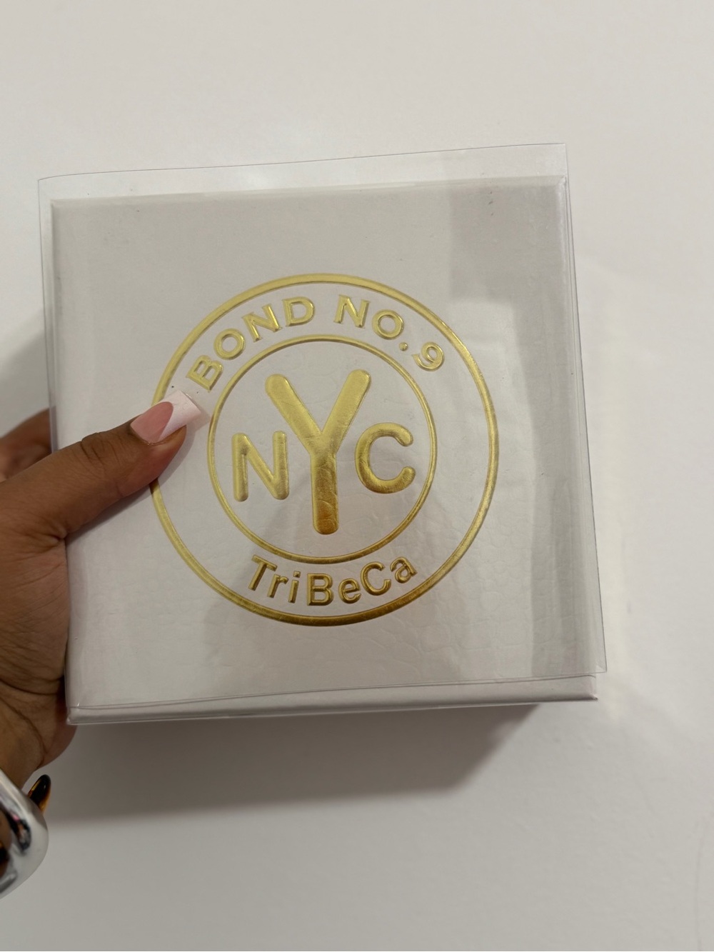 TriBeCa Scented Candle - White and Gold
